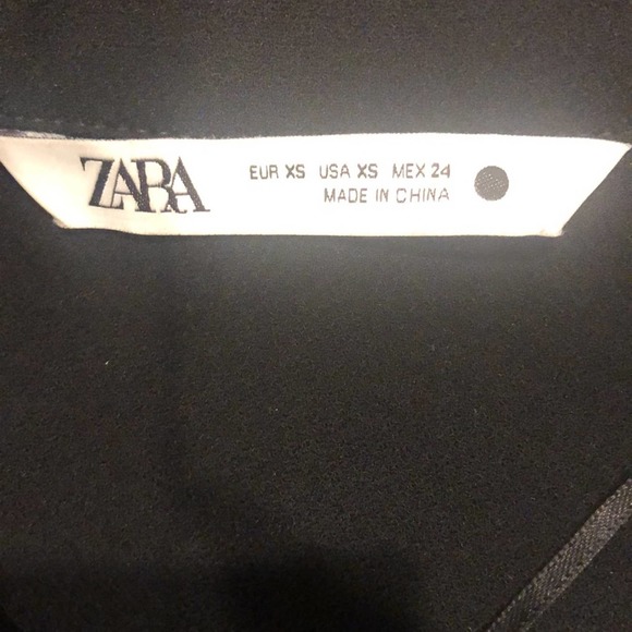 Zara Women’s Black Crop TopCollar V Neck size XS NWOT - Picture 4 of 4